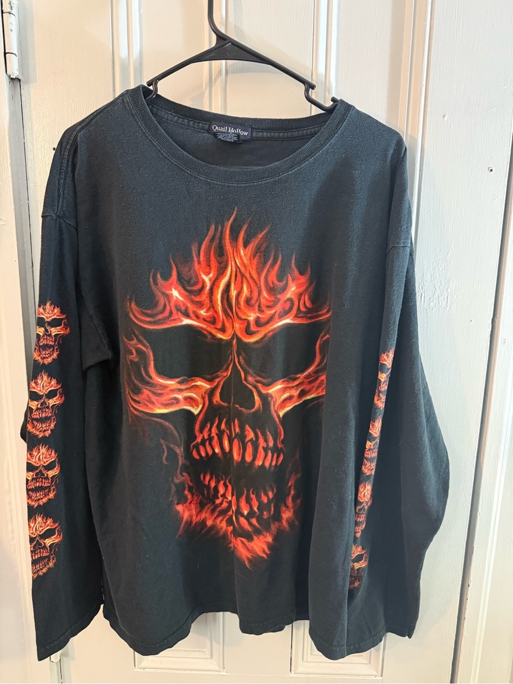 Vintage Quail Hollow Y2K Black Flaming Skull Long-Sleeve Graphic Tee